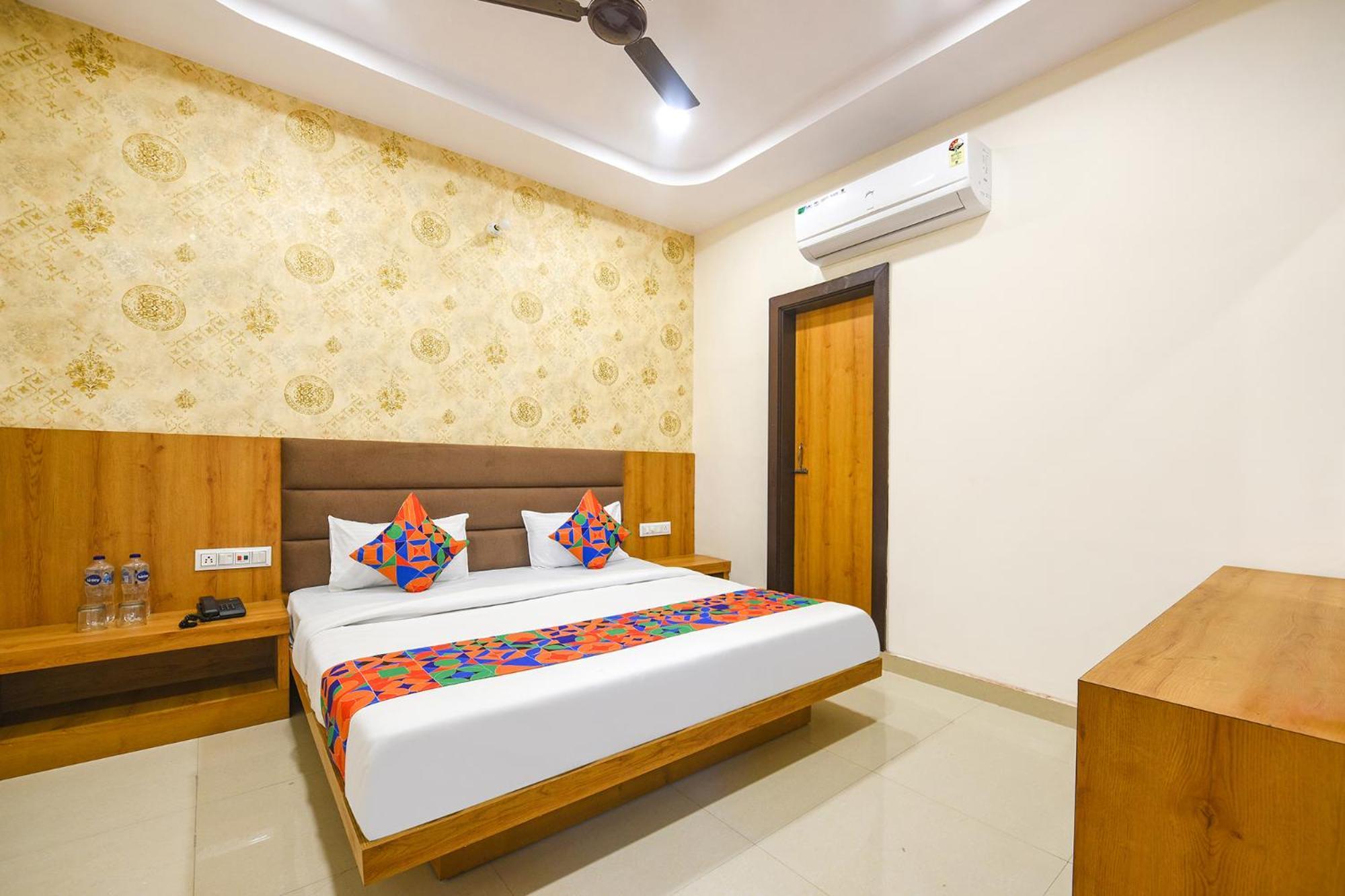 Fabhotel Golden Tree Amritsar Exterior photo
