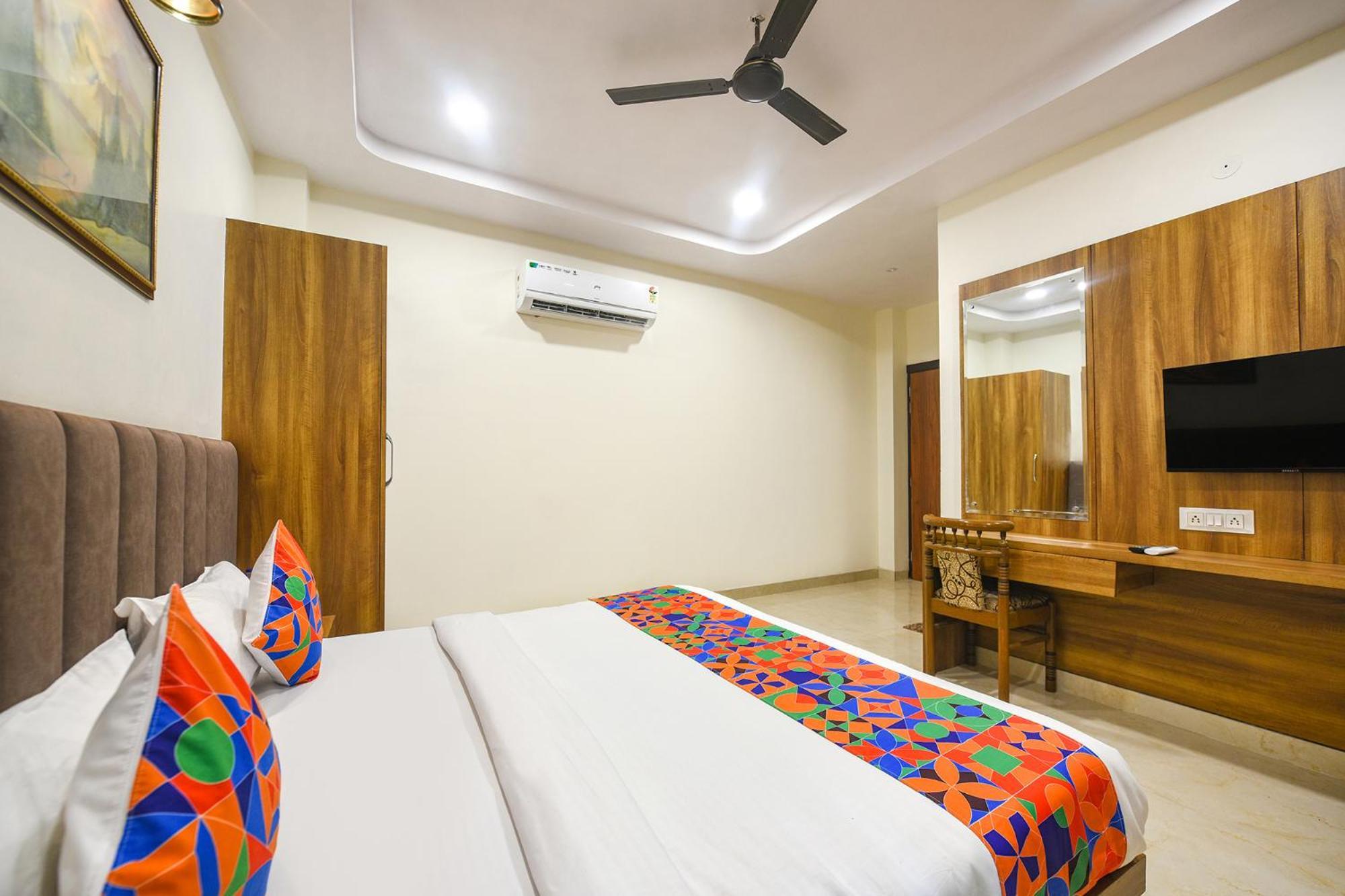 Fabhotel Golden Tree Amritsar Exterior photo